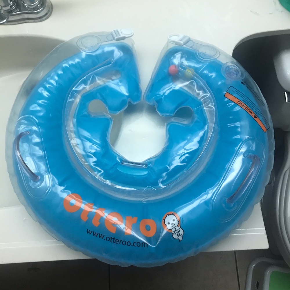 Otteroo Floatie for babies 8+ weeks